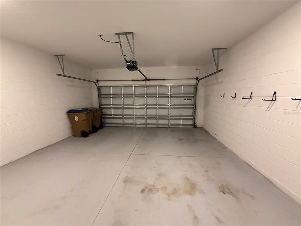 For Sale: $294,500 (2 beds, 2 baths, 1408 Square Feet)
