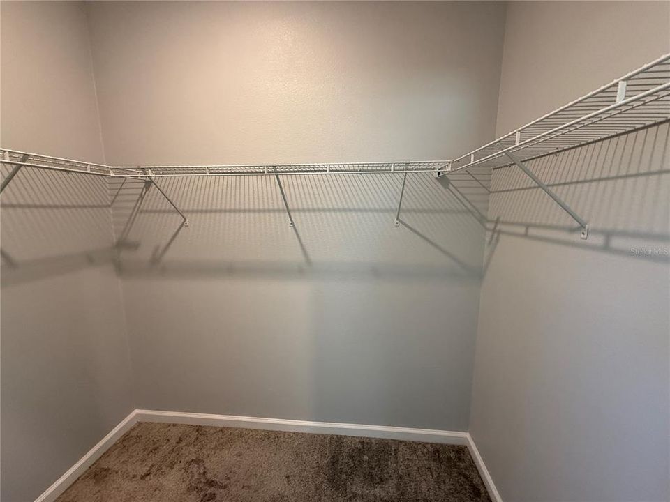 For Sale: $294,500 (2 beds, 2 baths, 1408 Square Feet)