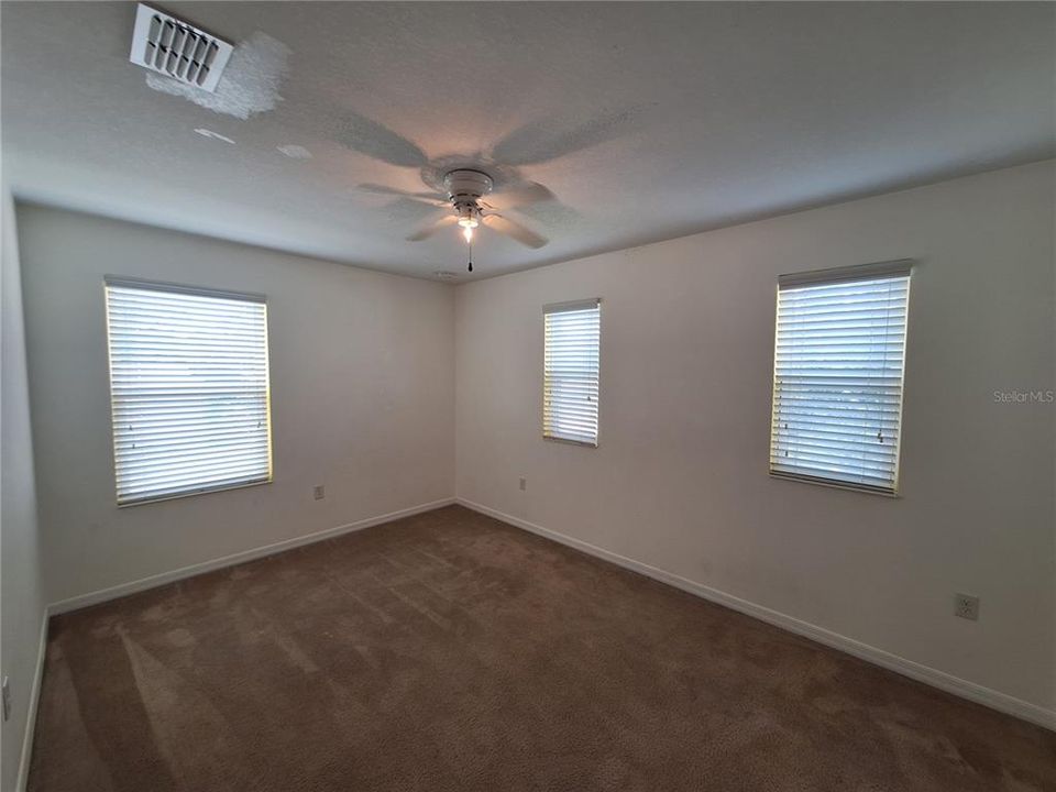For Rent: $2,195 (3 beds, 2 baths, 2349 Square Feet)