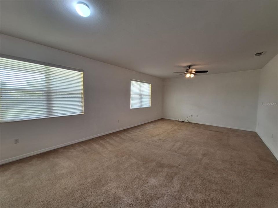 For Rent: $2,195 (3 beds, 2 baths, 2349 Square Feet)