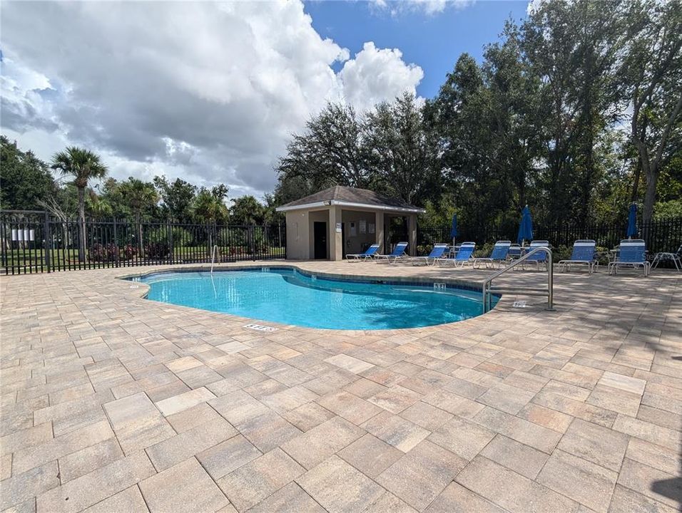 For Rent: $2,400 (3 beds, 2 baths, 1336 Square Feet)