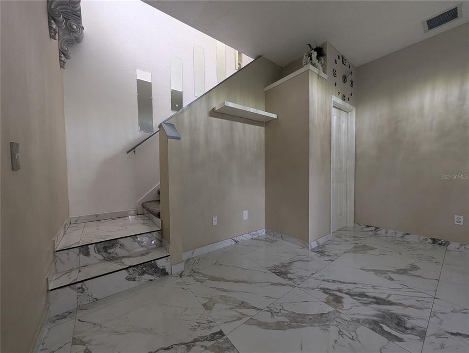 For Rent: $2,400 (3 beds, 2 baths, 1336 Square Feet)