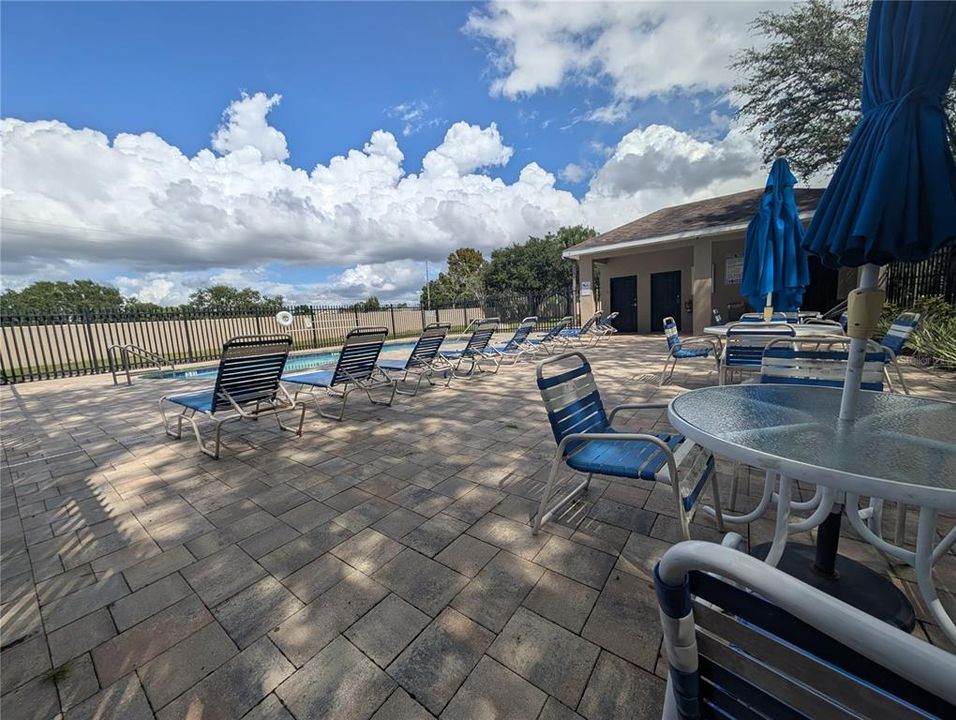For Rent: $2,400 (3 beds, 2 baths, 1336 Square Feet)