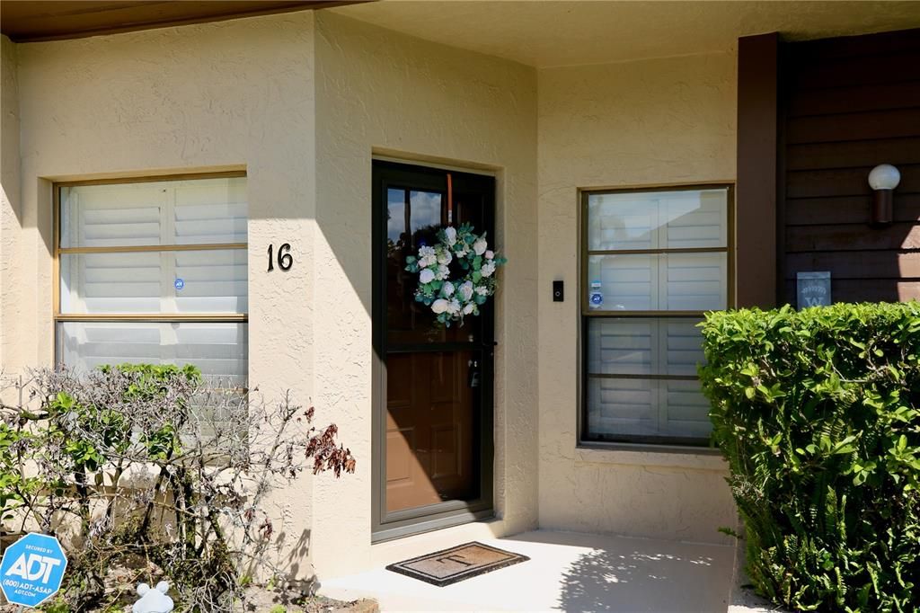 For Sale: $299,990 (2 beds, 2 baths, 1230 Square Feet)