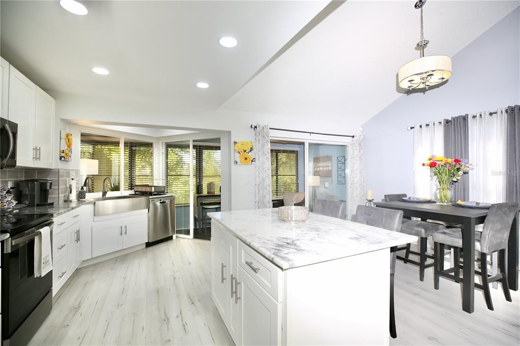 For Sale: $299,990 (2 beds, 2 baths, 1230 Square Feet)