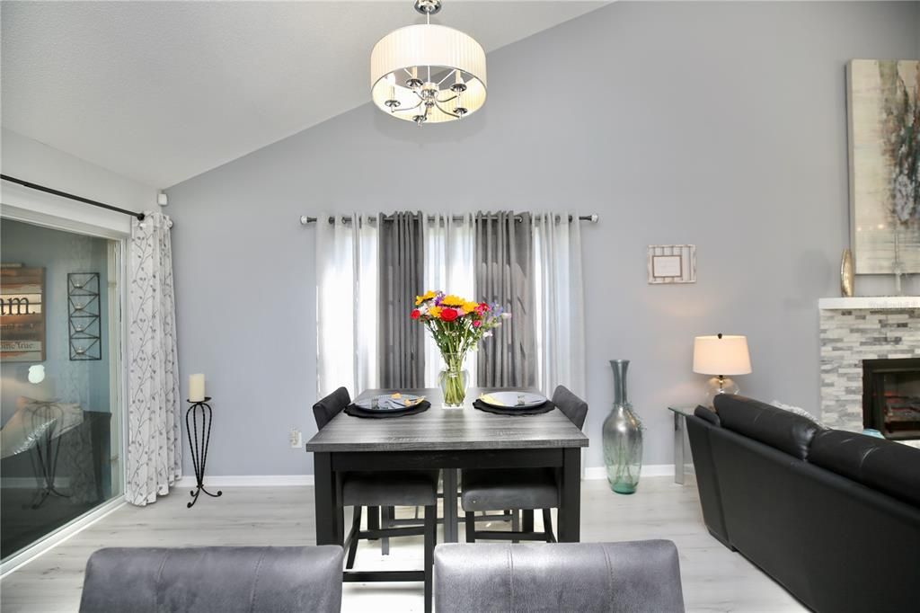 For Sale: $299,990 (2 beds, 2 baths, 1230 Square Feet)