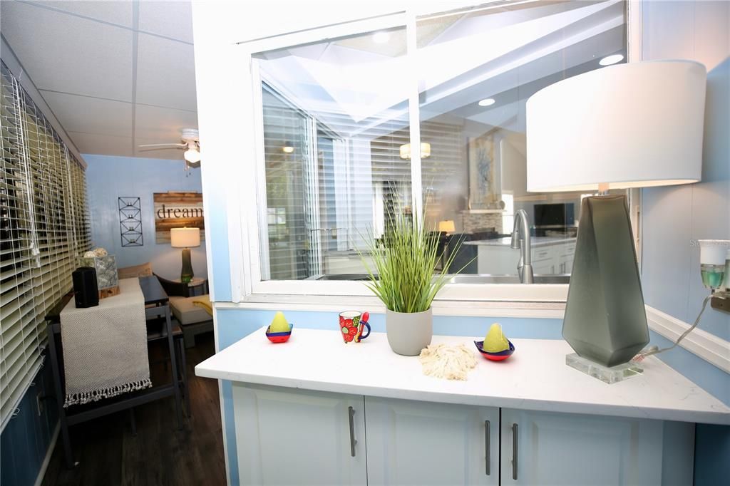 For Sale: $299,990 (2 beds, 2 baths, 1230 Square Feet)