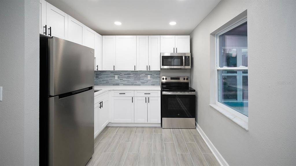 For Sale: $469,900 (3 beds, 0 baths, 1399 Square Feet)