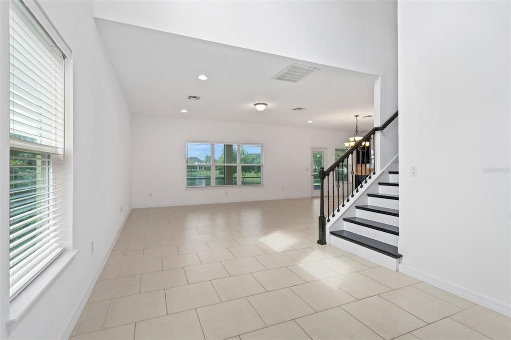 For Sale: $675,000 (5 beds, 3 baths, 2862 Square Feet)