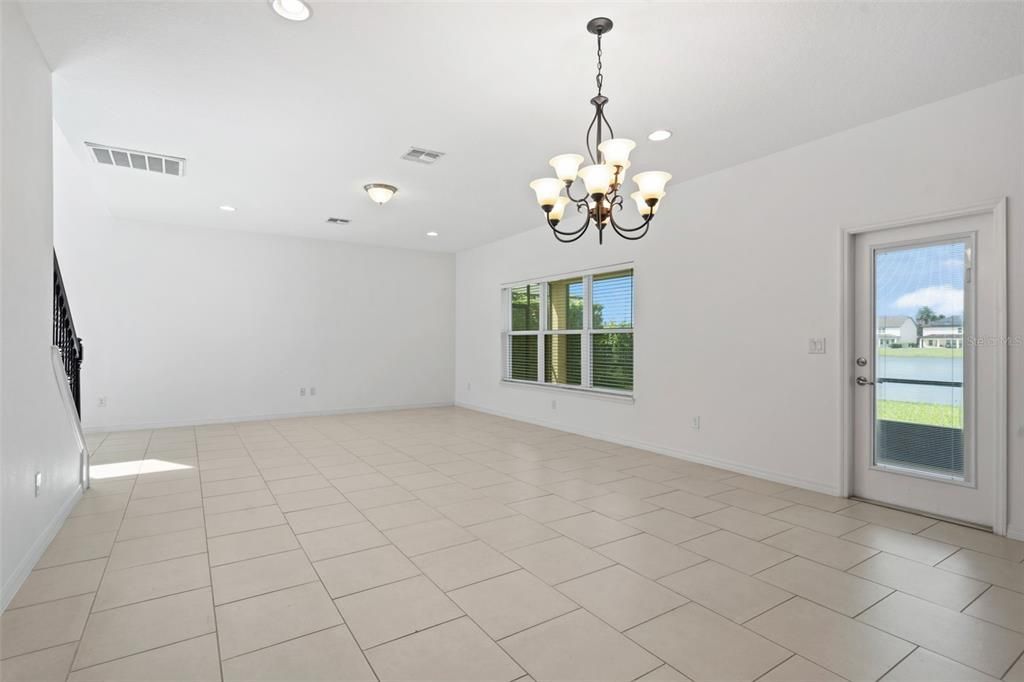 For Sale: $675,000 (5 beds, 3 baths, 2862 Square Feet)