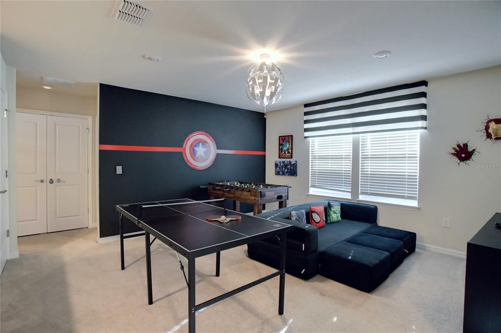 For Sale: $575,000 (5 beds, 5 baths, 2622 Square Feet)