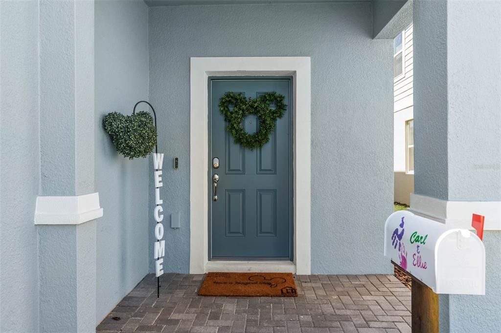 For Sale: $575,000 (5 beds, 5 baths, 2622 Square Feet)