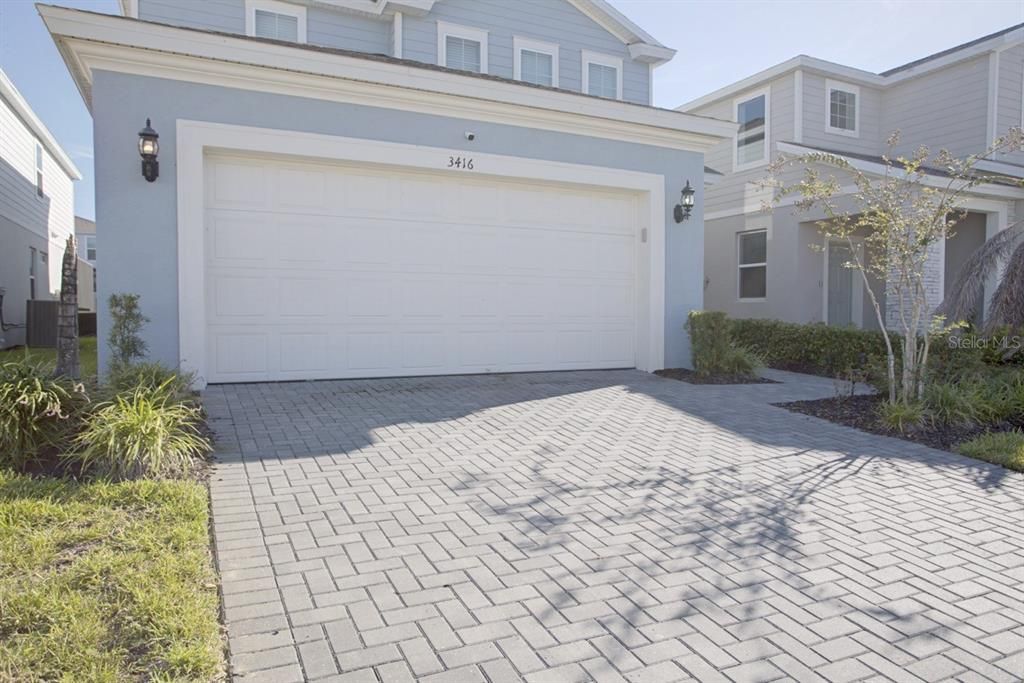 For Sale: $575,000 (5 beds, 5 baths, 2622 Square Feet)