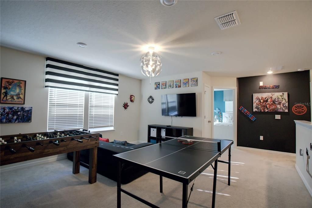 For Sale: $575,000 (5 beds, 5 baths, 2622 Square Feet)