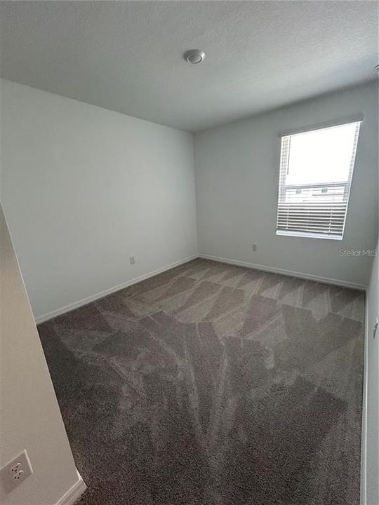В аренду: $2,150 (3 спален, 2 ванн, 1373 Квадратных фут)