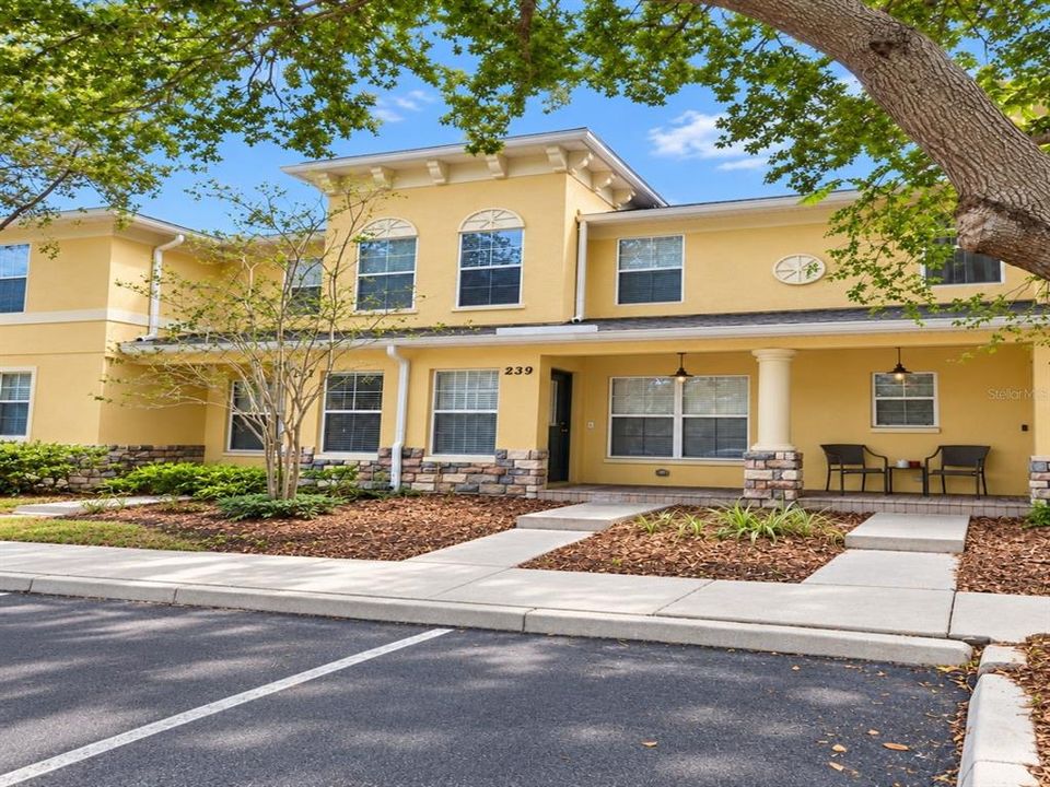 For Sale: $189,900 (3 beds, 3 baths, 1560 Square Feet)