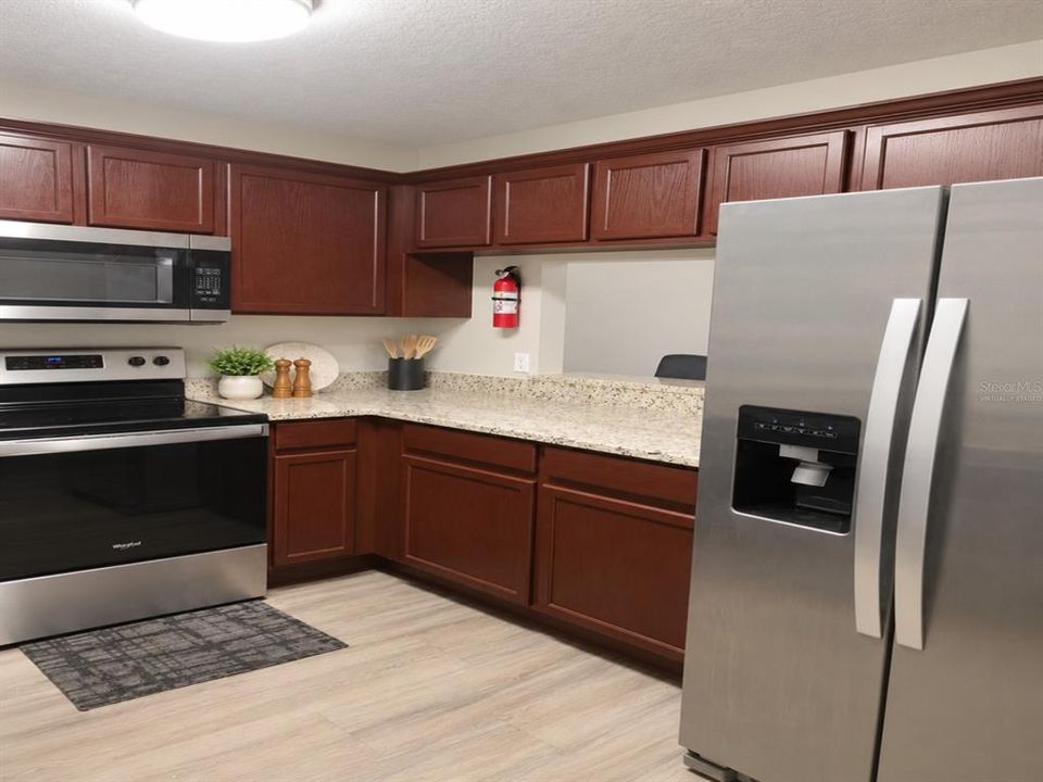 For Sale: $189,900 (3 beds, 3 baths, 1560 Square Feet)