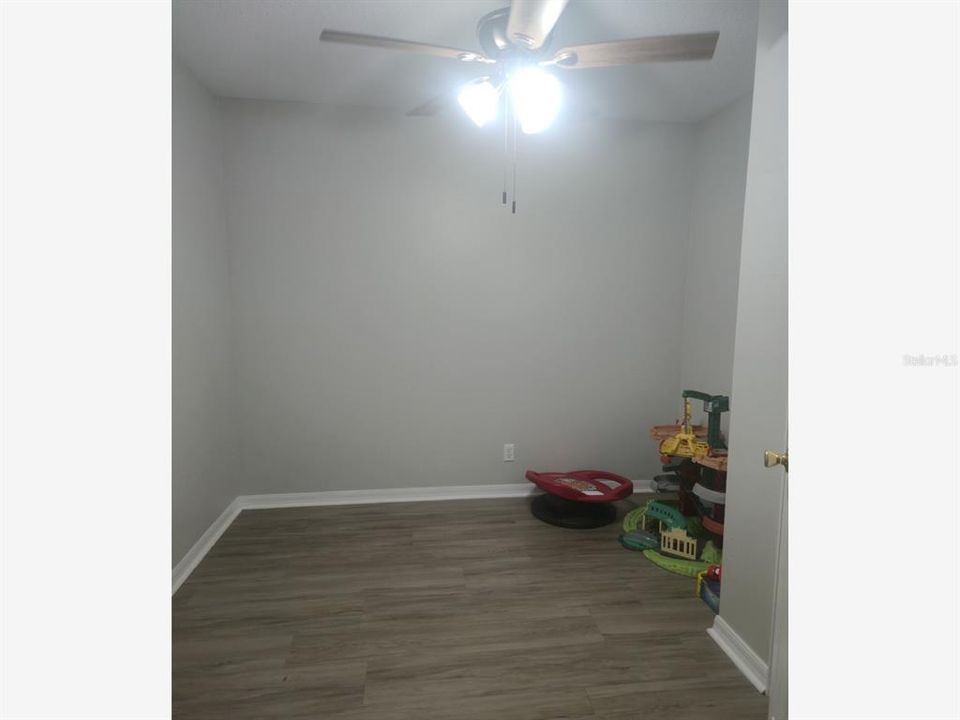 For Sale: $189,900 (3 beds, 3 baths, 1560 Square Feet)