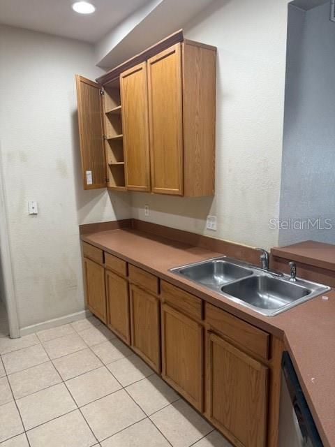 For Sale: $215,000 (3 beds, 2 baths, 1634 Square Feet)