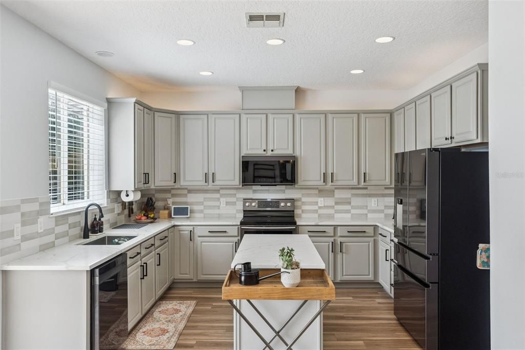 For Sale: $1,099,000 (5 beds, 3 baths, 3438 Square Feet)