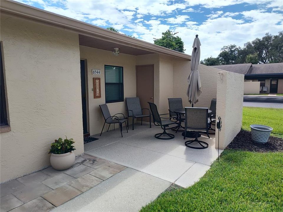 En Venta: $179,900 (2 camas, 2 baños, 1094 Pies cuadrados)