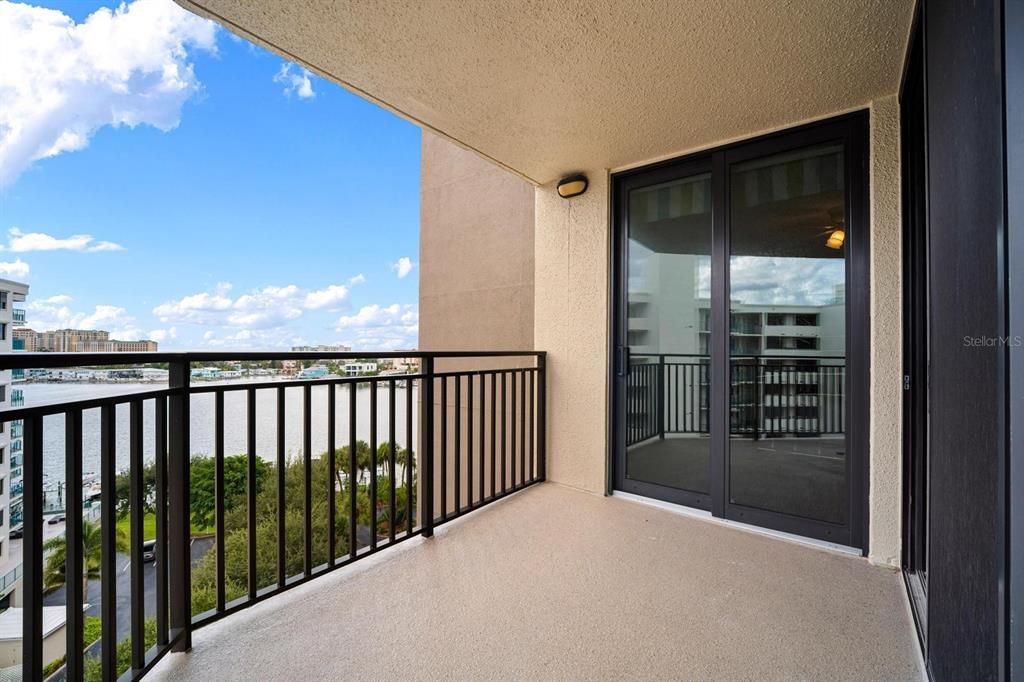 For Sale: $479,900 (2 beds, 2 baths, 1150 Square Feet)