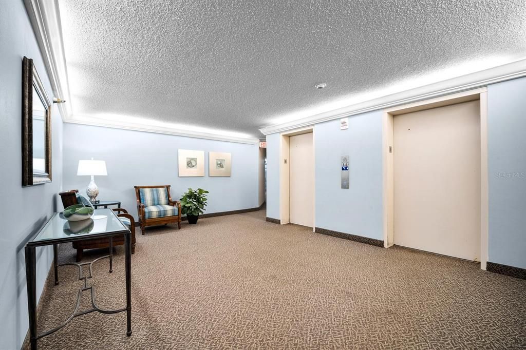 For Sale: $479,900 (2 beds, 2 baths, 1150 Square Feet)