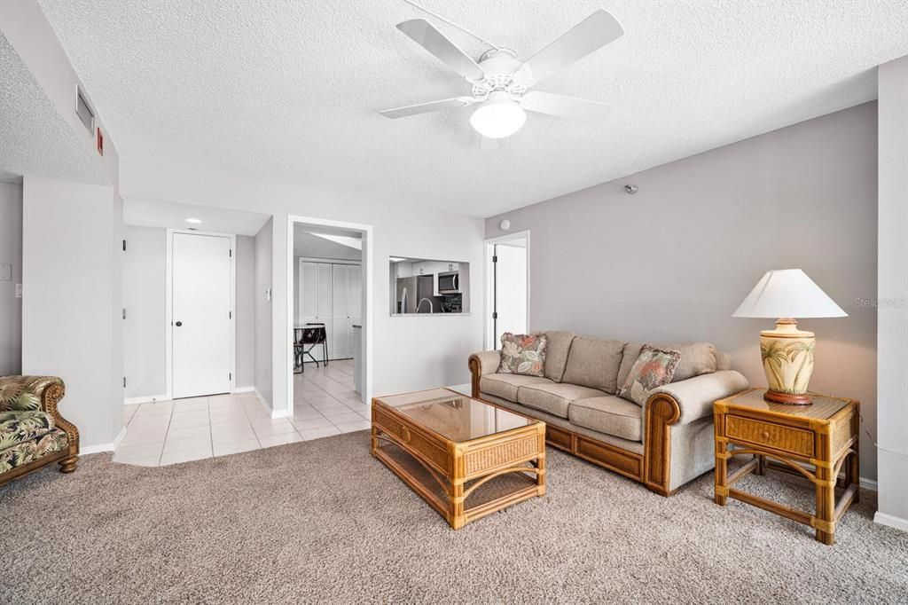 For Sale: $479,900 (2 beds, 2 baths, 1150 Square Feet)