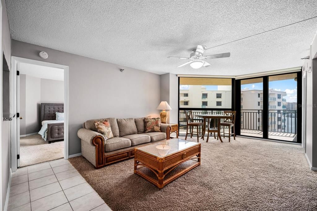 For Sale: $479,900 (2 beds, 2 baths, 1150 Square Feet)