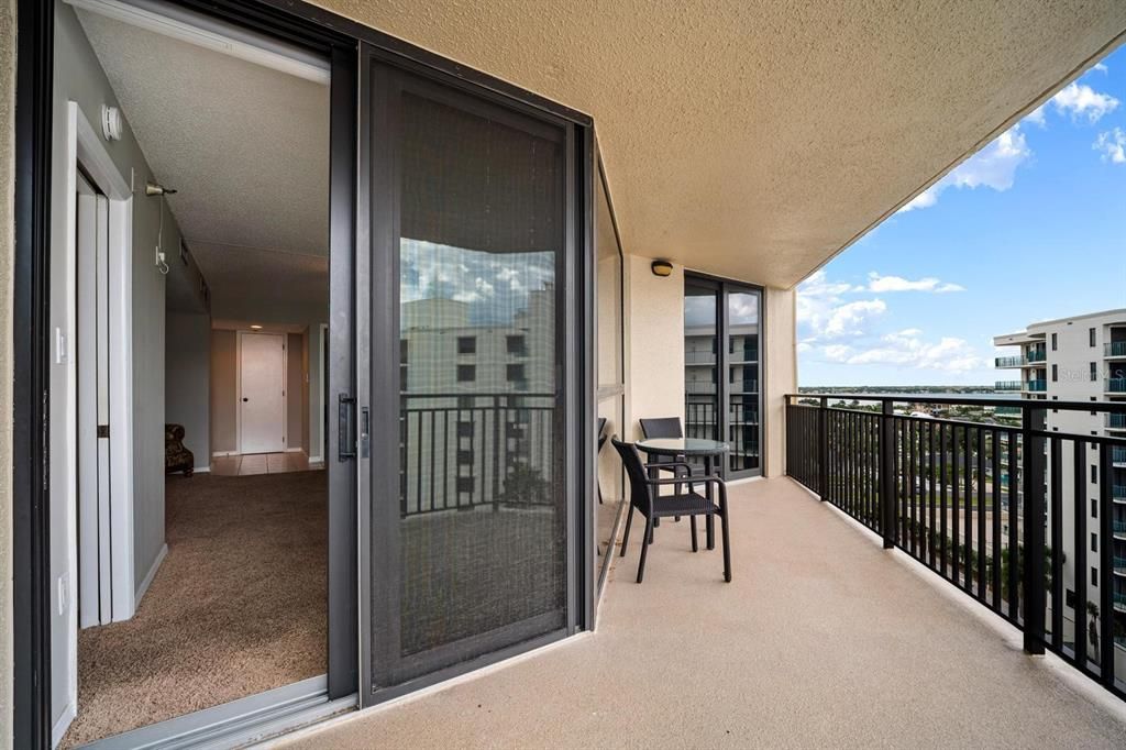 For Sale: $479,900 (2 beds, 2 baths, 1150 Square Feet)