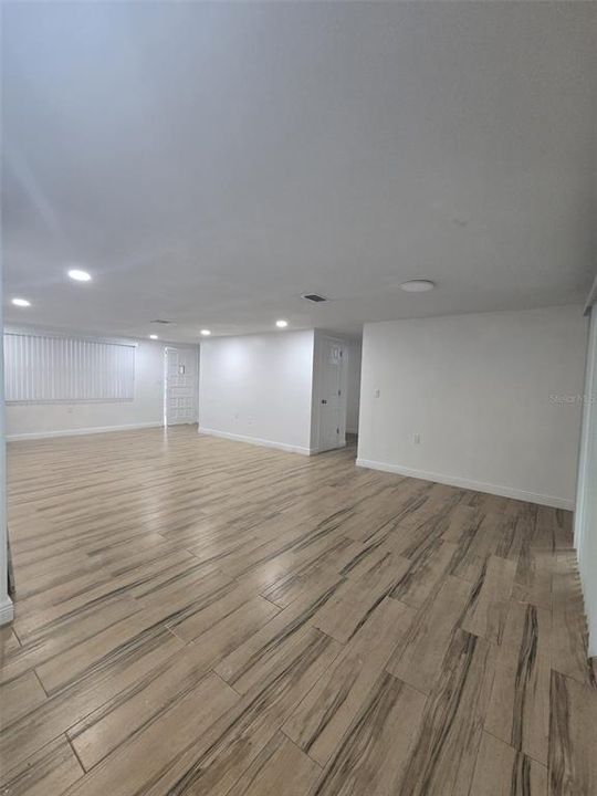 For Rent: $1,795 (3 beds, 2 baths, 1377 Square Feet)