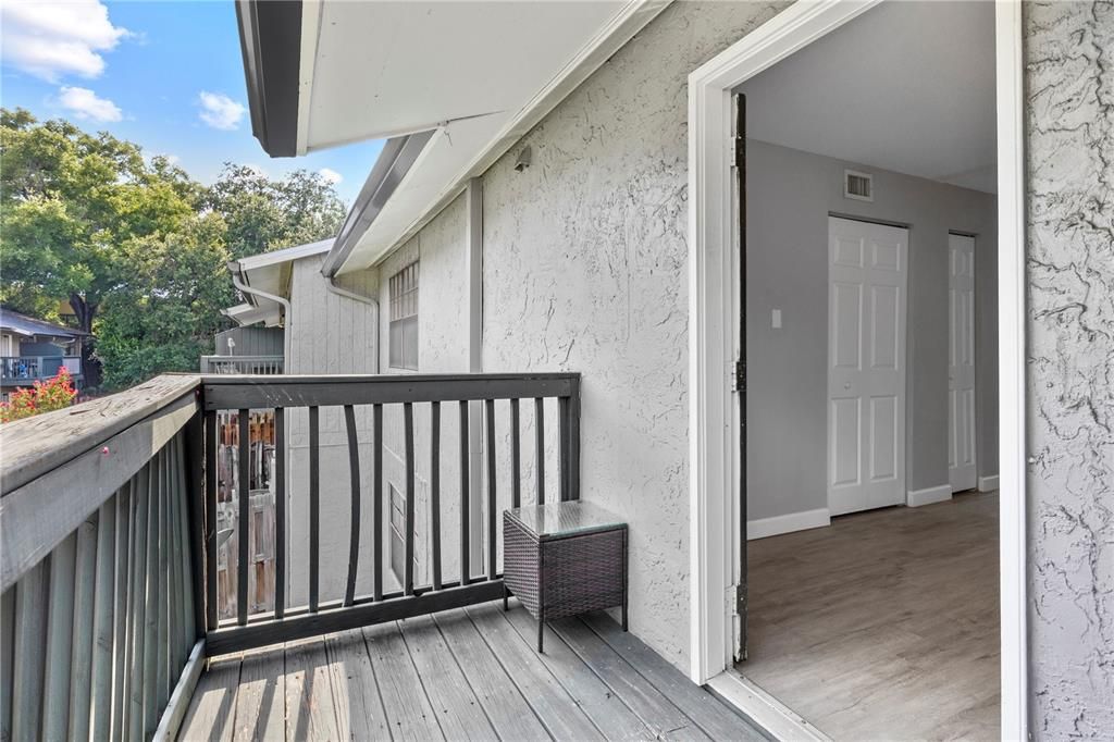 For Sale: $126,900 (2 beds, 1 baths, 899 Square Feet)