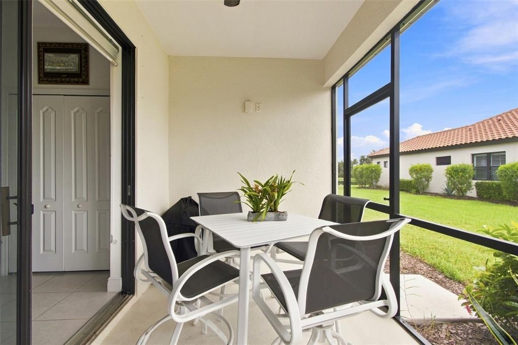 For Sale: $450,000 (3 beds, 2 baths, 1528 Square Feet)