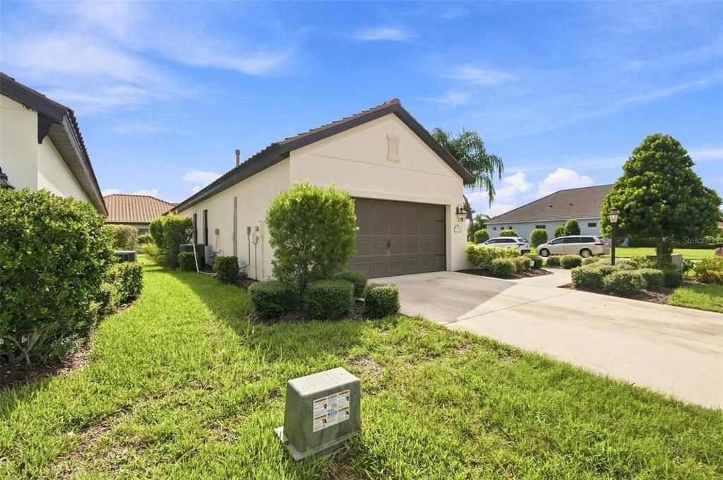 For Sale: $450,000 (3 beds, 2 baths, 1528 Square Feet)
