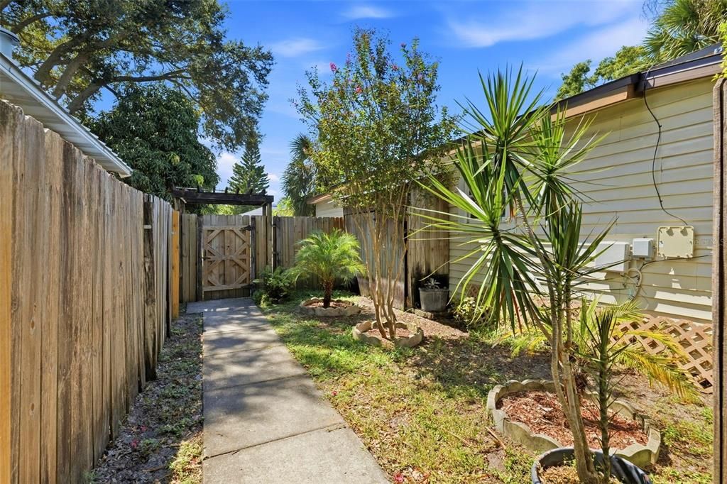 For Sale: $625,000 (7 beds, 3 baths, 1784 Square Feet)