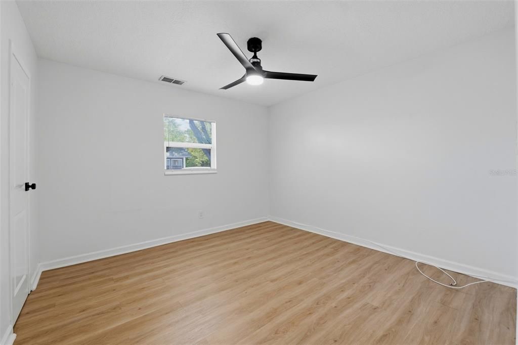 For Sale: $625,000 (7 beds, 3 baths, 1784 Square Feet)