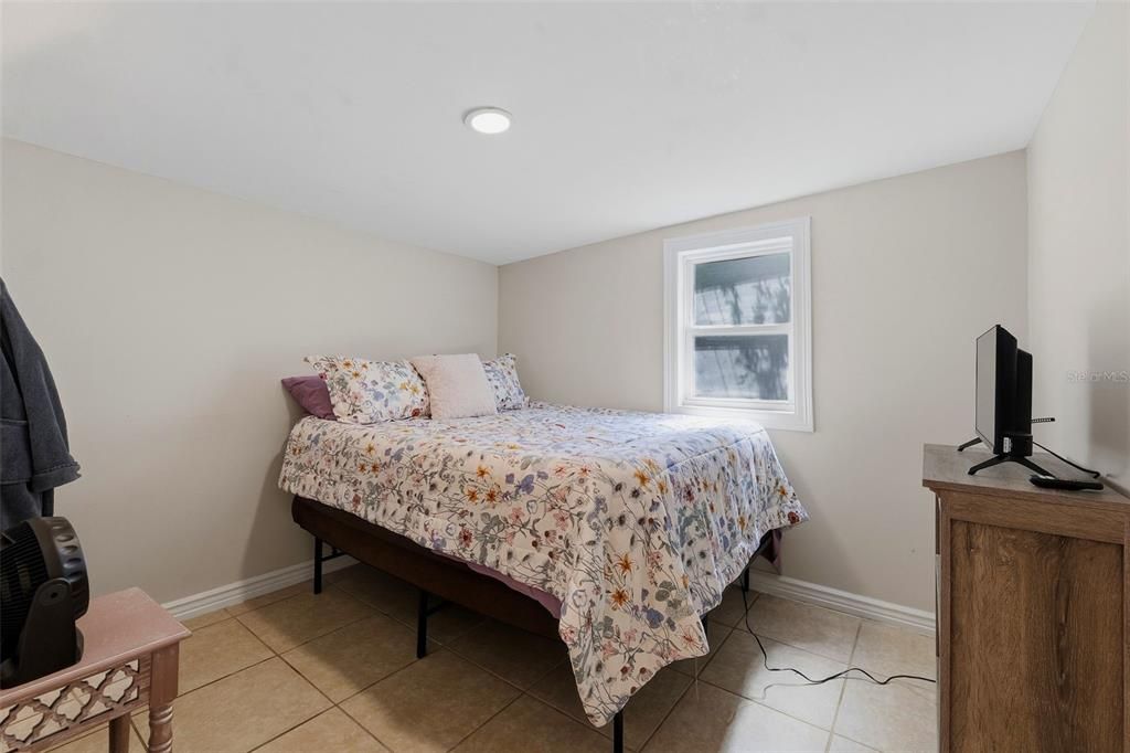For Sale: $625,000 (7 beds, 3 baths, 1784 Square Feet)
