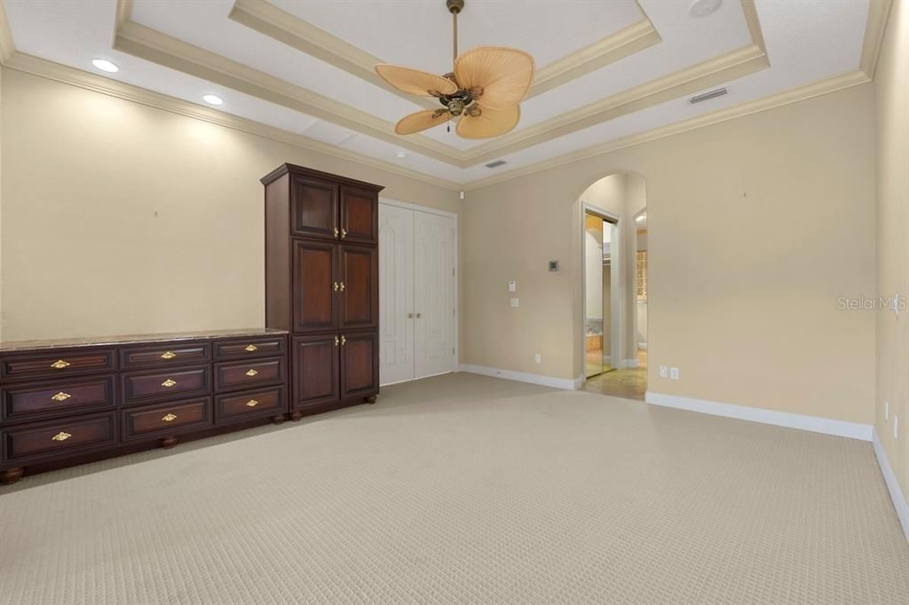 For Sale: $1,050,000 (3 beds, 4 baths, 3169 Square Feet)