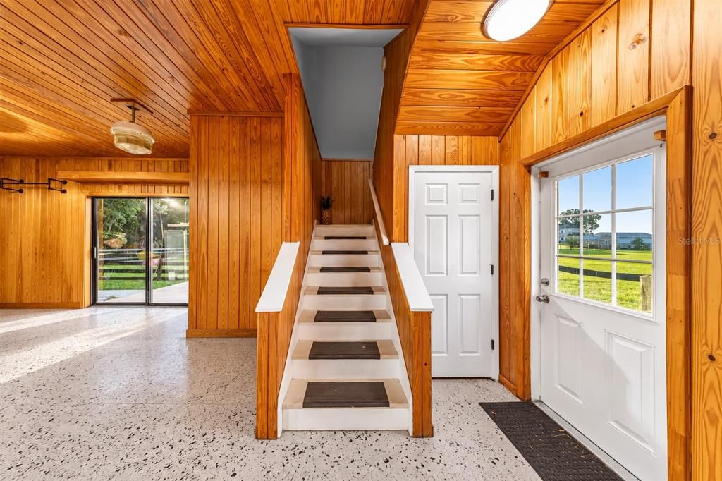 For Sale: $1,250,000 (6 beds, 4 baths, 3721 Square Feet)