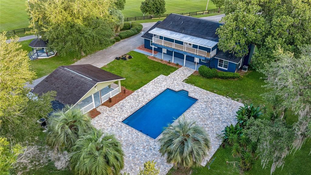 For Sale: $1,250,000 (6 beds, 4 baths, 3721 Square Feet)