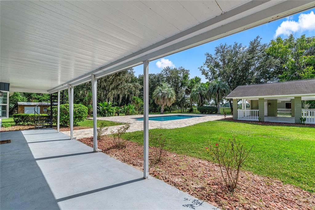For Sale: $1,250,000 (6 beds, 4 baths, 3721 Square Feet)