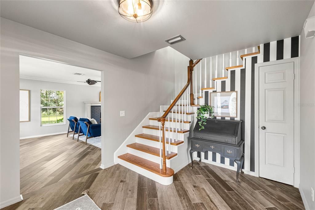 For Sale: $1,250,000 (6 beds, 4 baths, 3721 Square Feet)