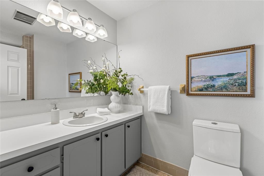 For Sale: $1,250,000 (6 beds, 4 baths, 3721 Square Feet)