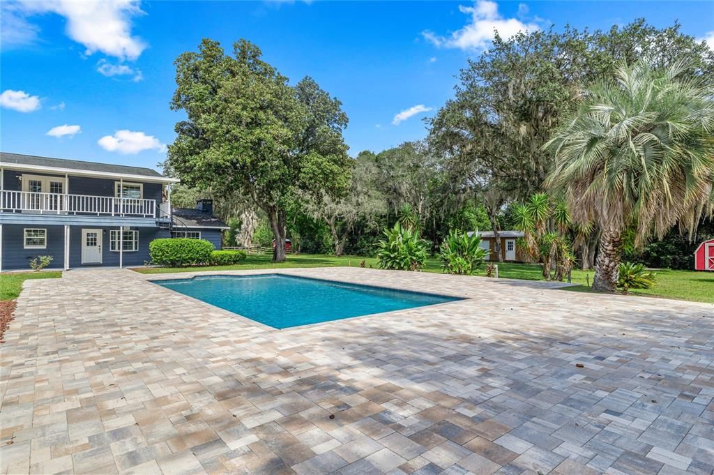 For Sale: $1,250,000 (6 beds, 4 baths, 3721 Square Feet)
