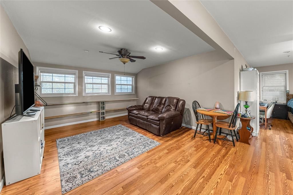 For Sale: $1,250,000 (6 beds, 4 baths, 3721 Square Feet)