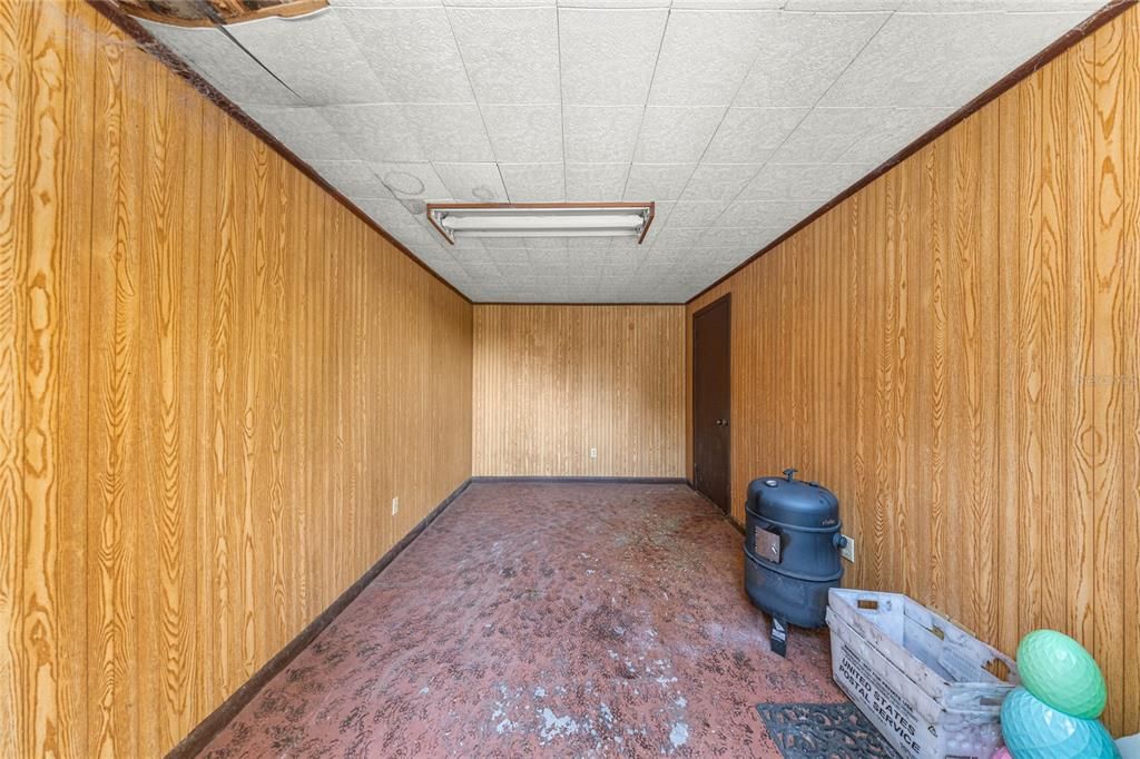 For Sale: $1,250,000 (6 beds, 4 baths, 3721 Square Feet)