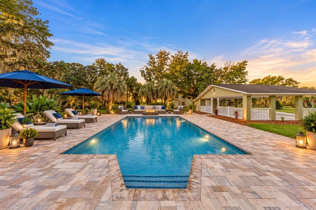 For Sale: $1,250,000 (6 beds, 4 baths, 3721 Square Feet)