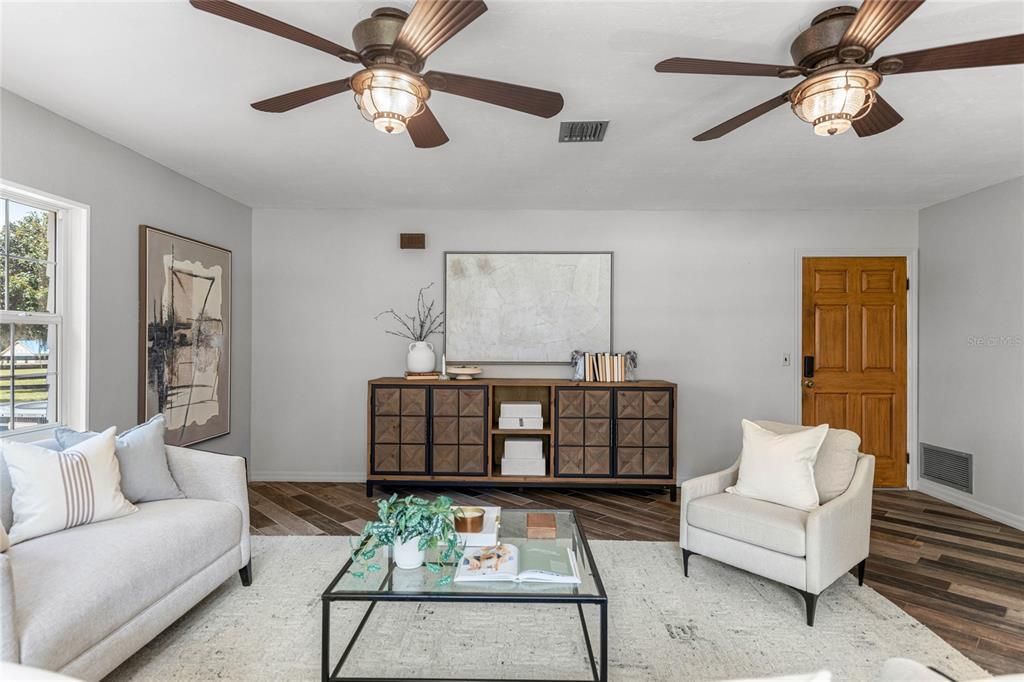 For Sale: $1,250,000 (6 beds, 4 baths, 3721 Square Feet)