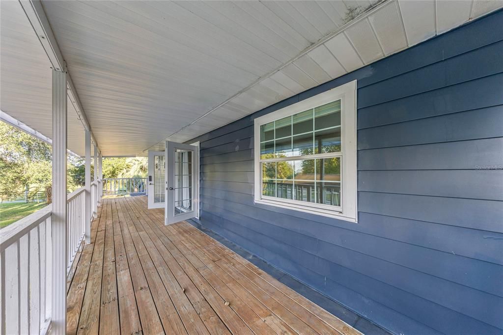 For Sale: $1,250,000 (6 beds, 4 baths, 3721 Square Feet)