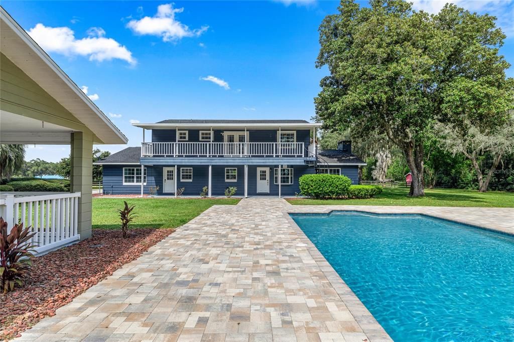 For Sale: $1,250,000 (6 beds, 4 baths, 3721 Square Feet)
